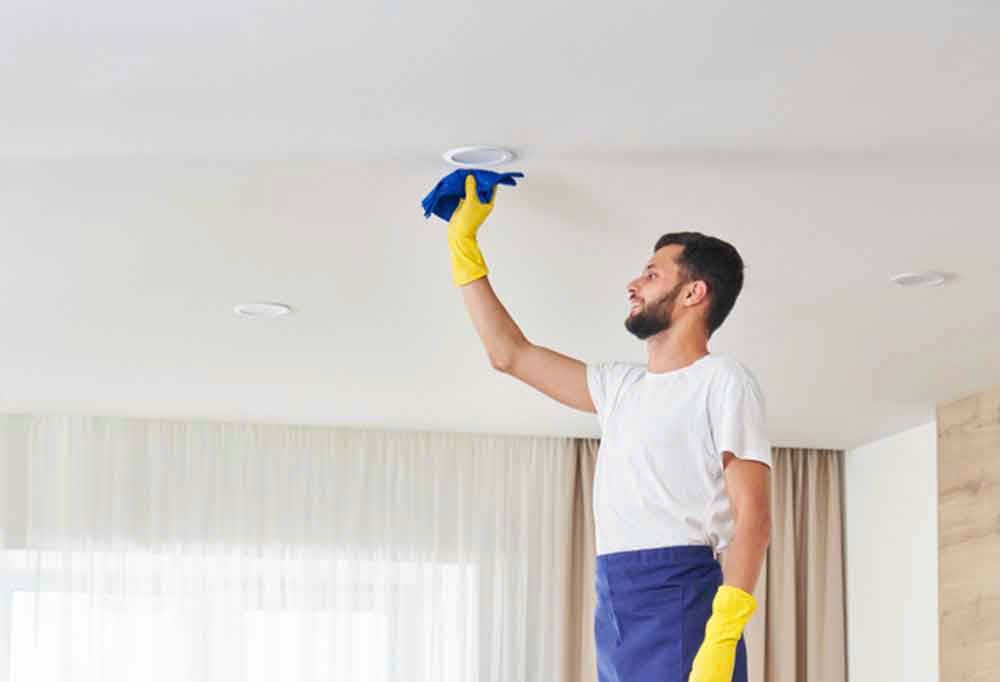 Mẹo Vệ Sinh Tấm Trần Nhựa Foam Hiệu Quả